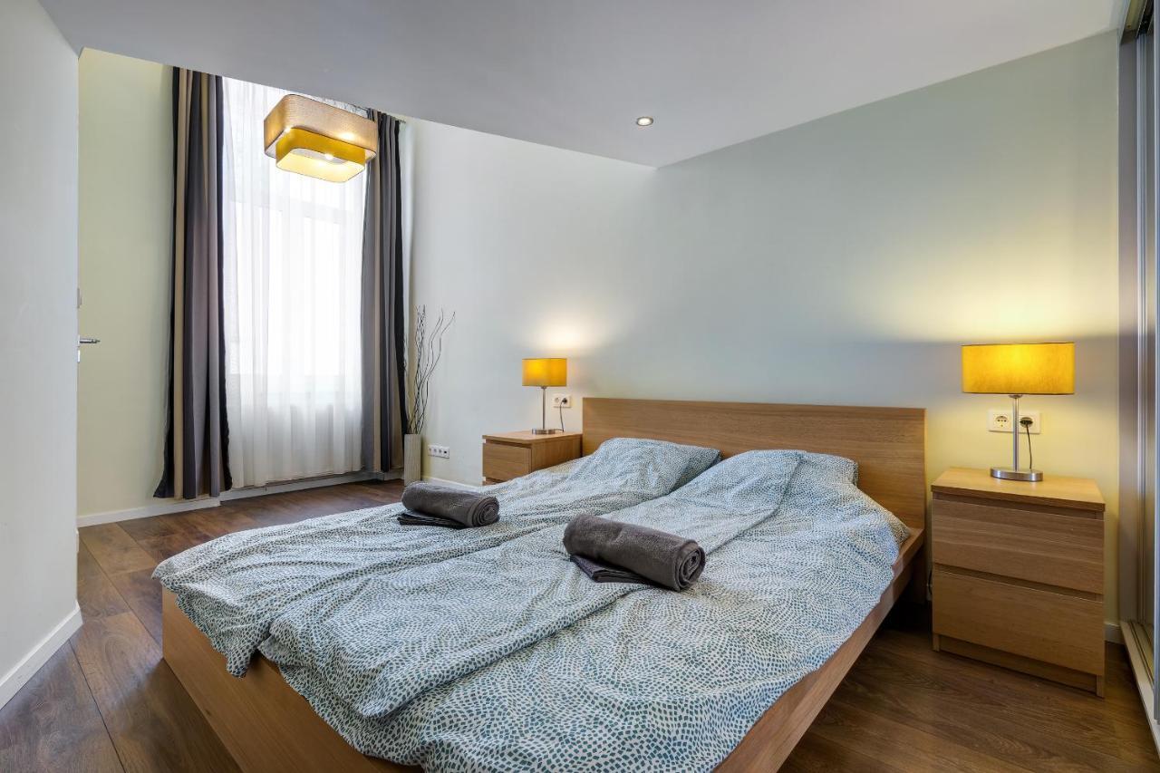 Spacious & Stylish Apartment In Downtown Budapesta Exterior foto