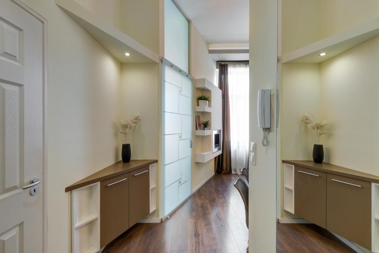 Spacious & Stylish Apartment In Downtown Budapesta Exterior foto